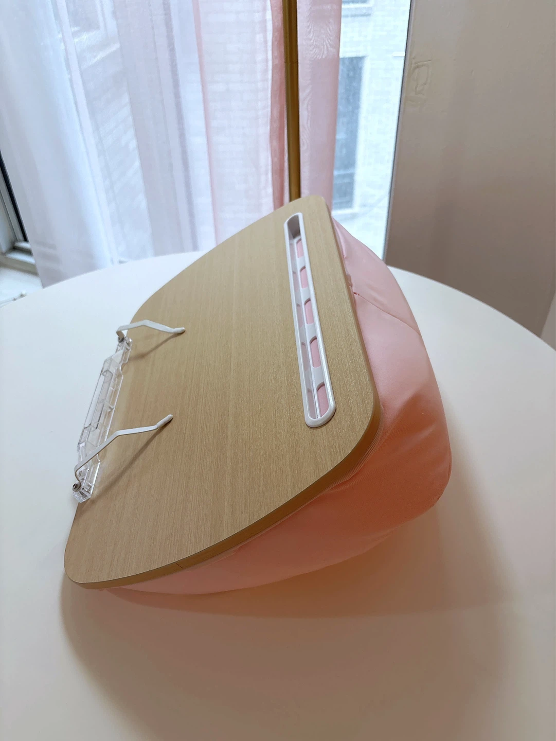 Pink Lap Beanbag Book Stand ⚽️ - photo 2