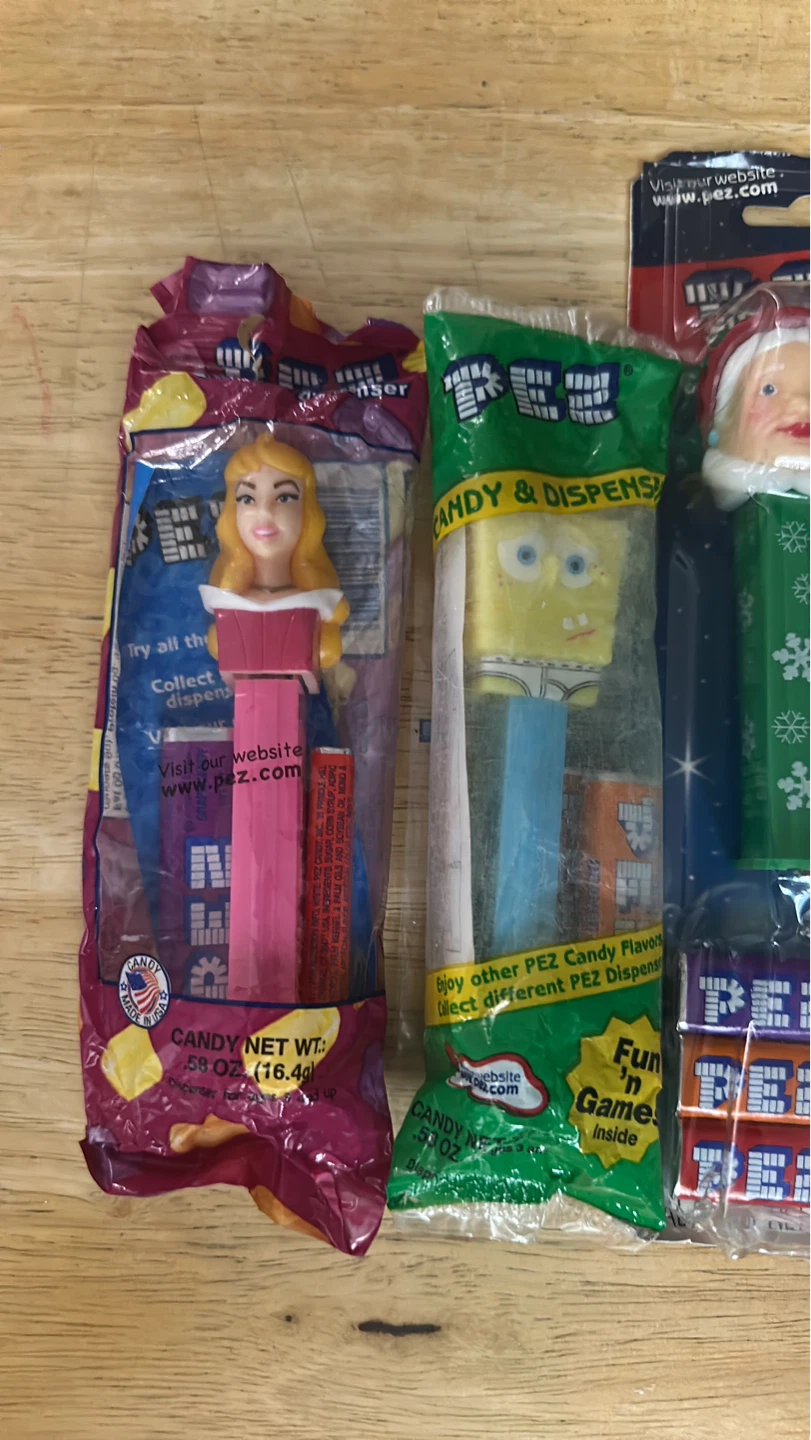 Vintage PEZ Dispensers - photo 3