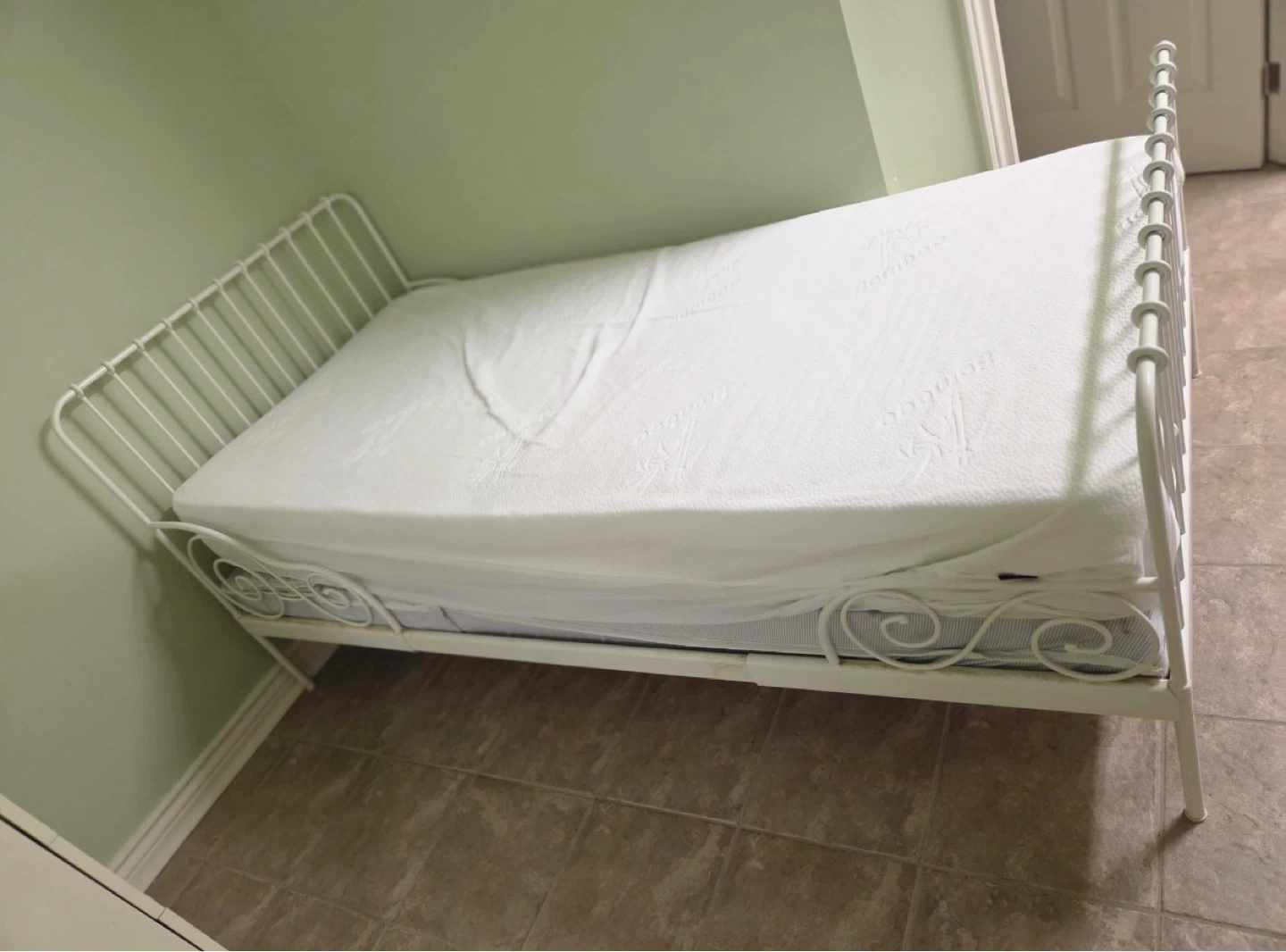 White Metal Twin Bed Frame with Mattress - photo 3