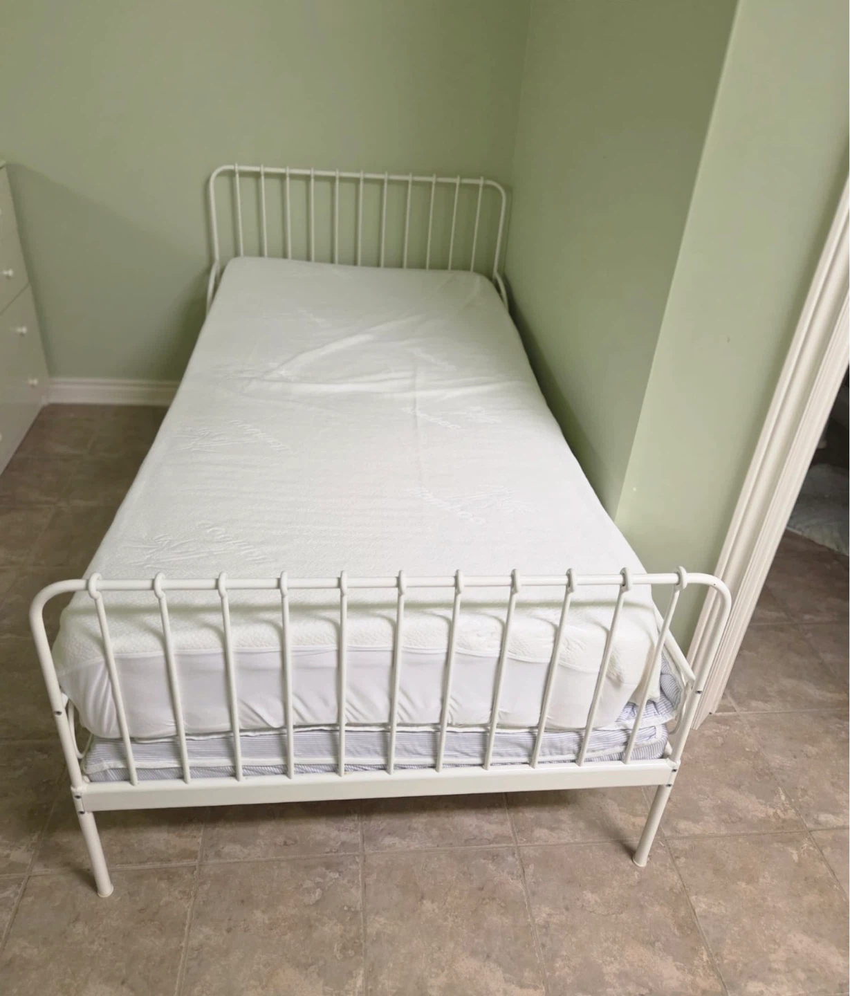 White Metal Twin Bed Frame with Mattress