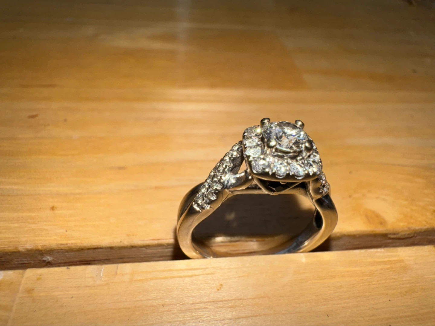 14K White Gold Vera Wang Diamond Engagement Ring - photo 2