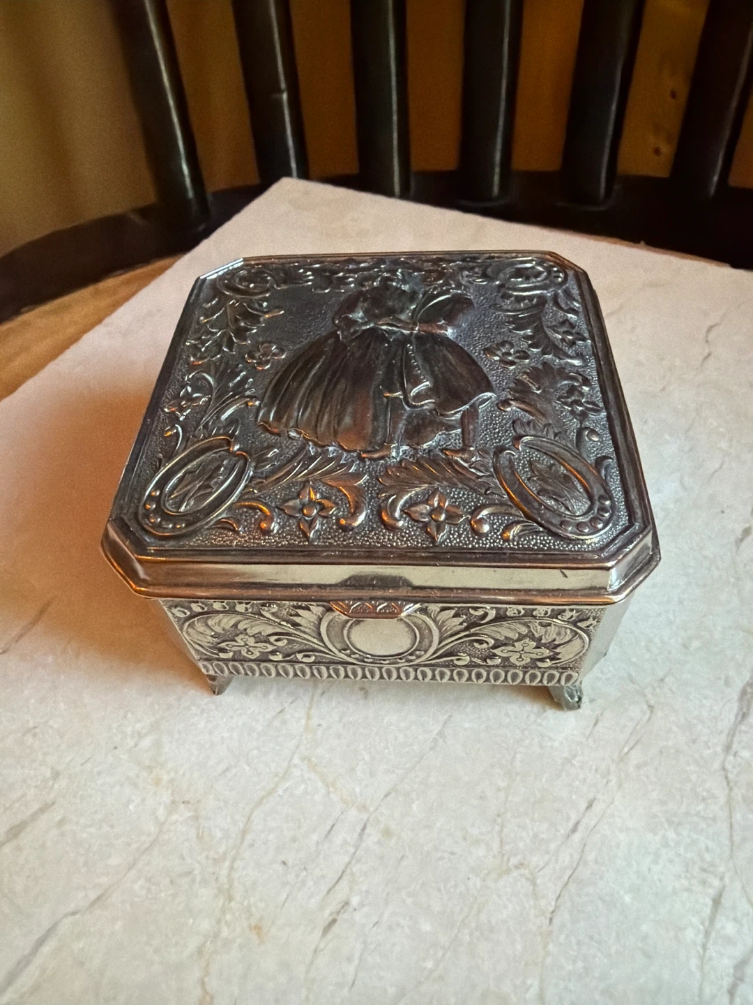 Vintage Ornate Metal Trinket Box ⚽️