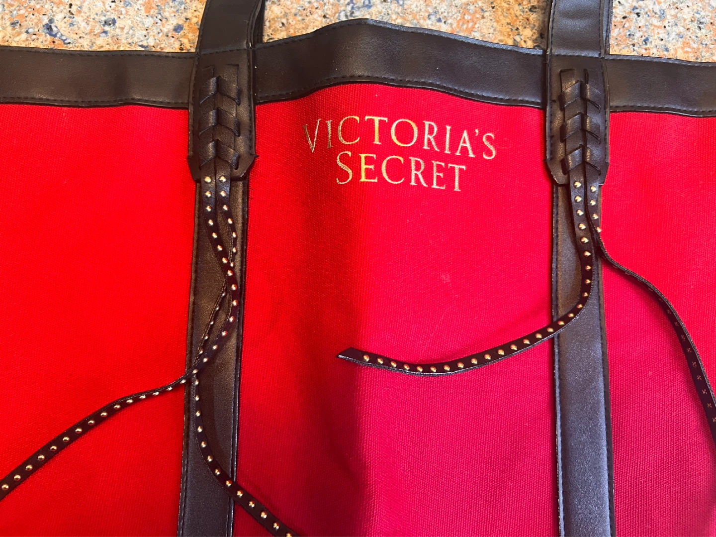 ⚽ Victoria's Secret Red Tote Bag