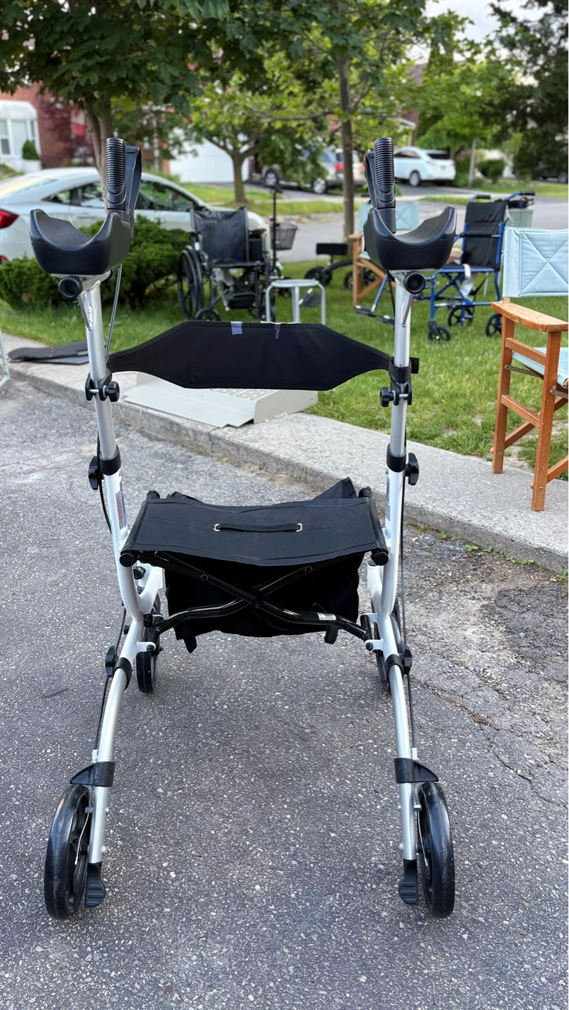White 4-Wheel Walker with Seat and Bag - photo 5