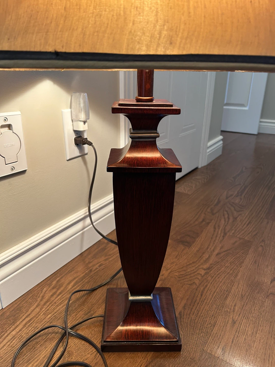 VINTAGE TABLE LAMP (READ LISTING) - photo 3