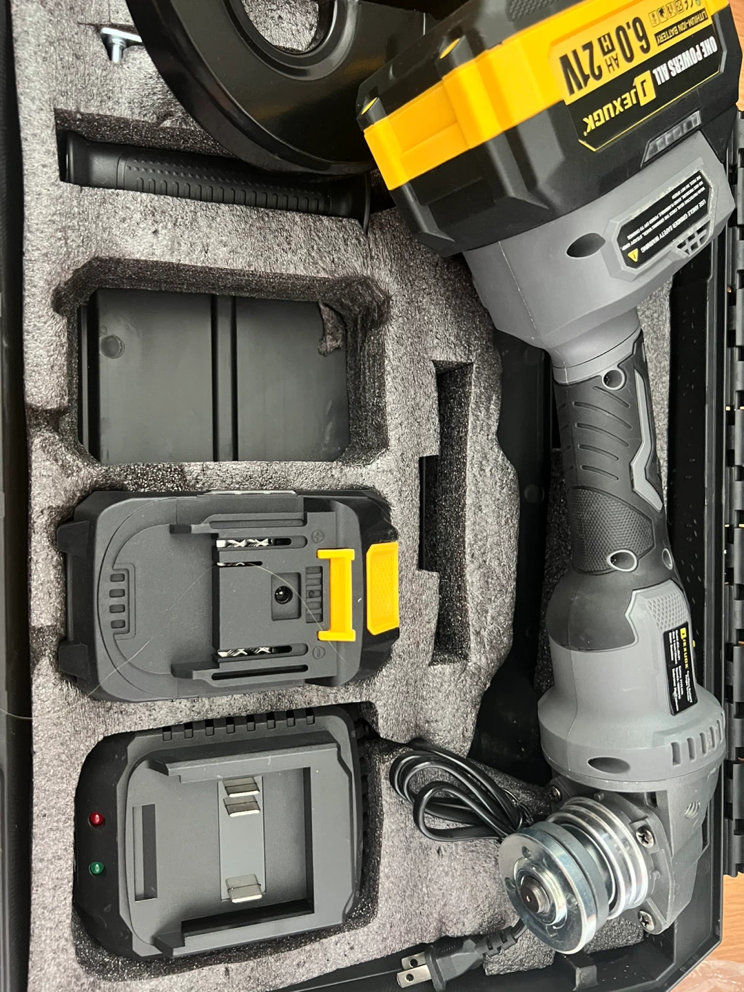 21V Cordless Angle Grinder with 2 Batteries & Case - photo 4