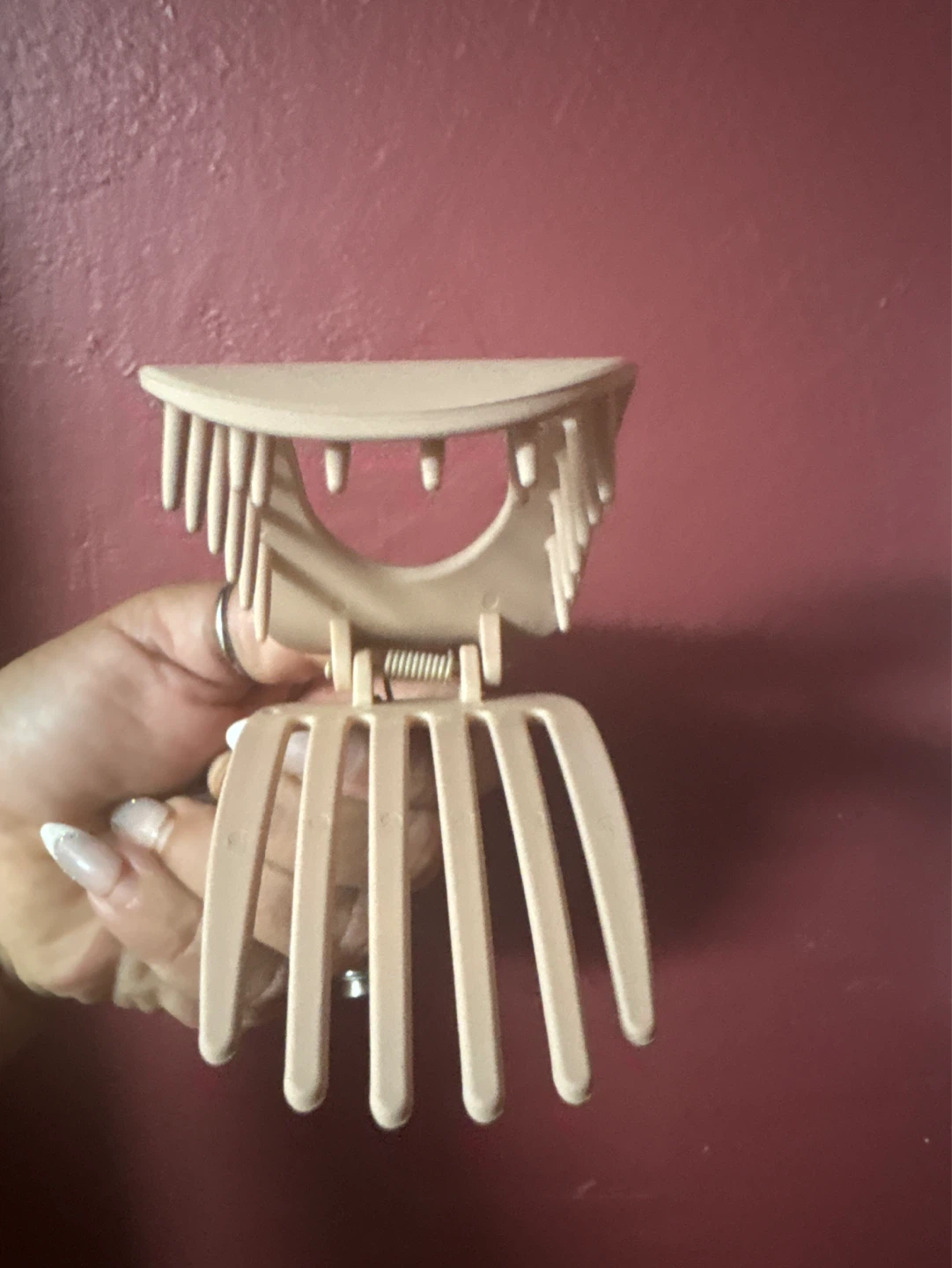 ⚽️ NEW Cream Claw Clip Hair Accessory - photo 4