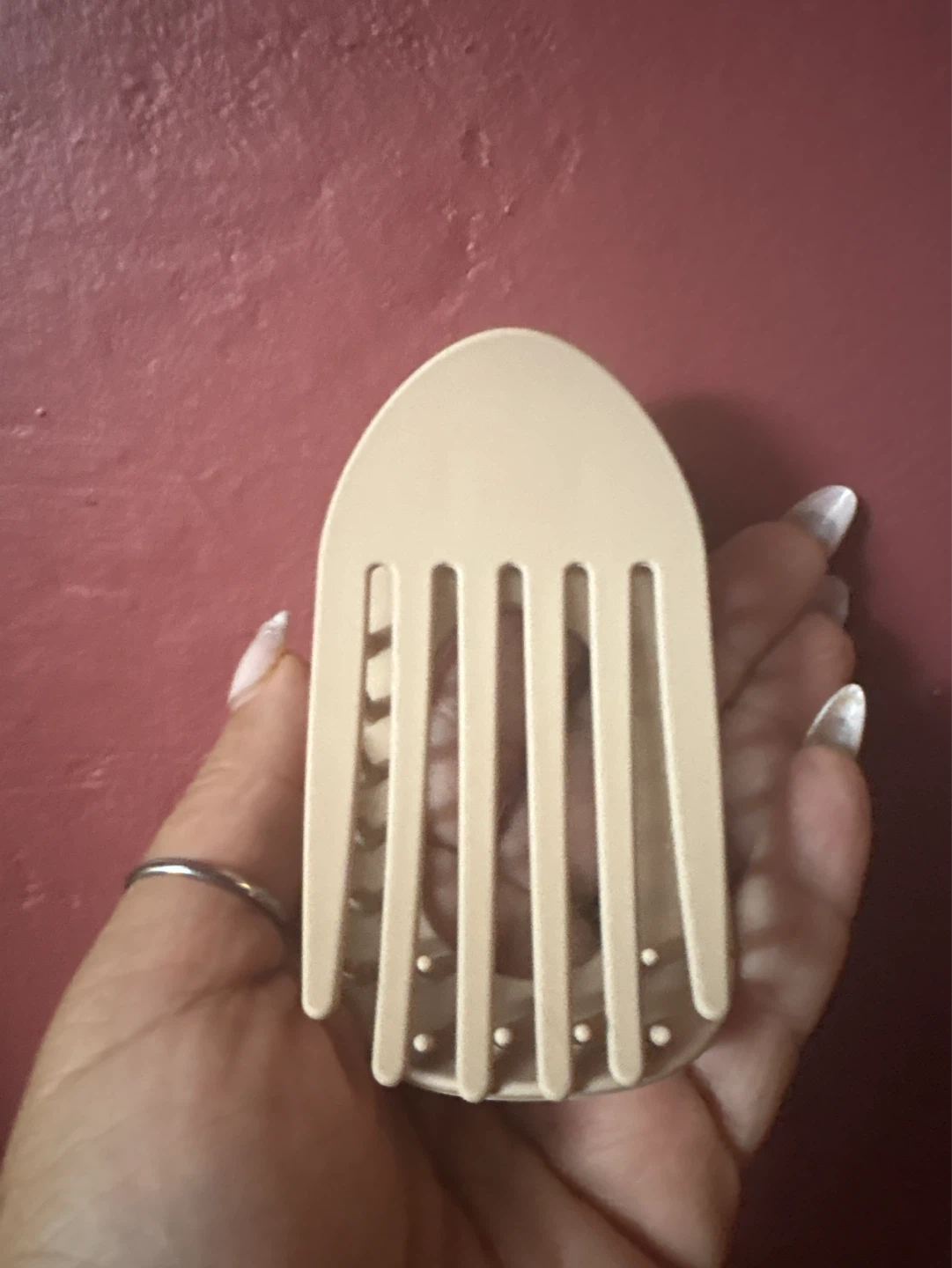 ⚽️ NEW Cream Claw Clip Hair Accessory - photo 2