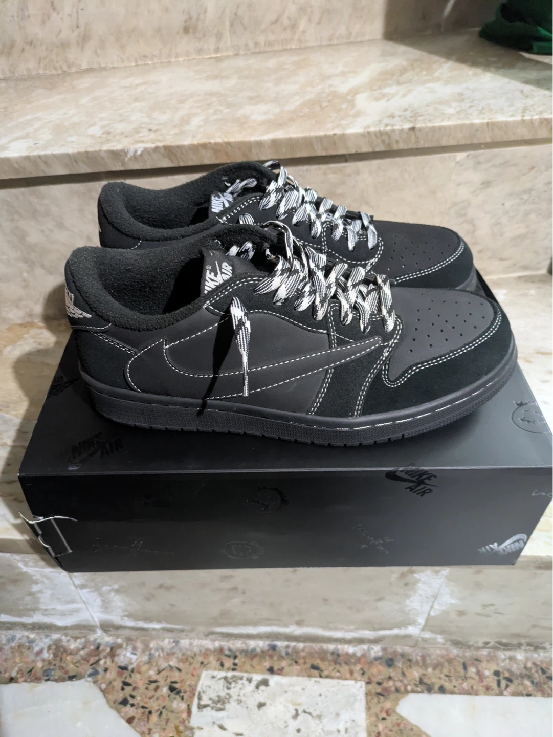 Jordan 1 Low Travis Scott Black Phantom Size 8.5
