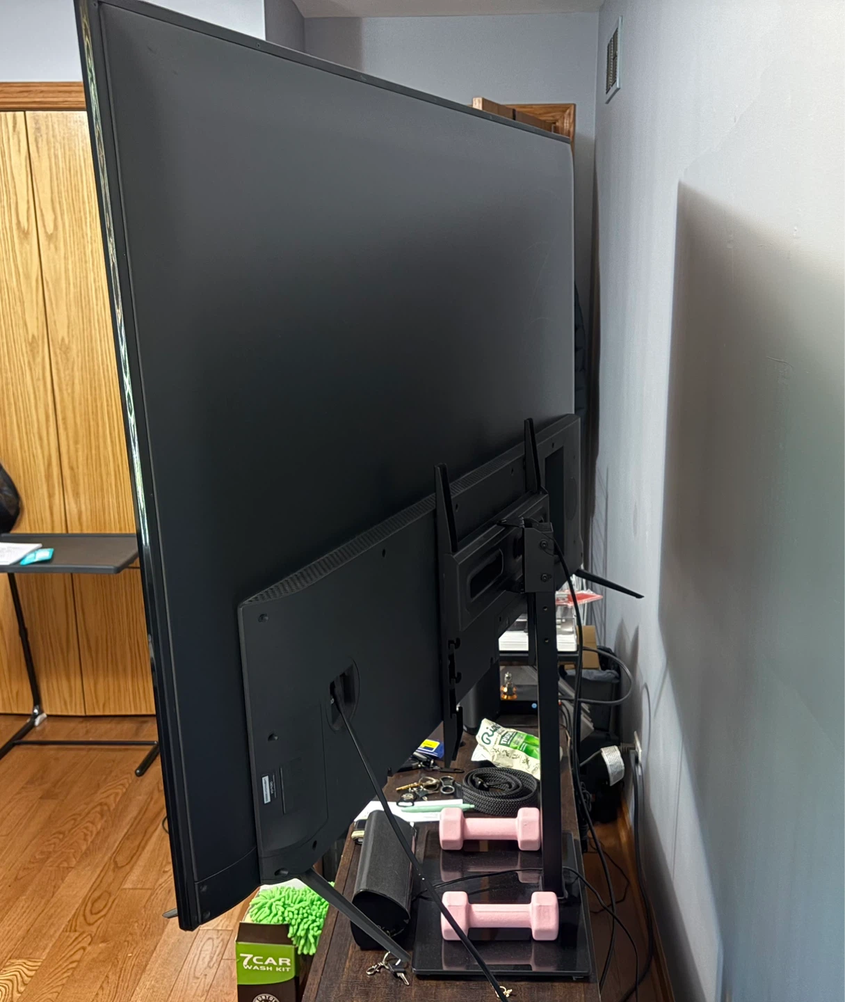 Vizio 65-inch UHD LED TV - photo 2