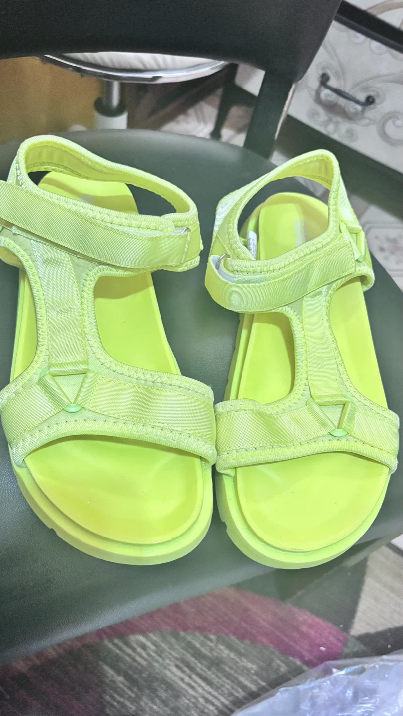 ⚽ Neon Yellow Platform Sandals