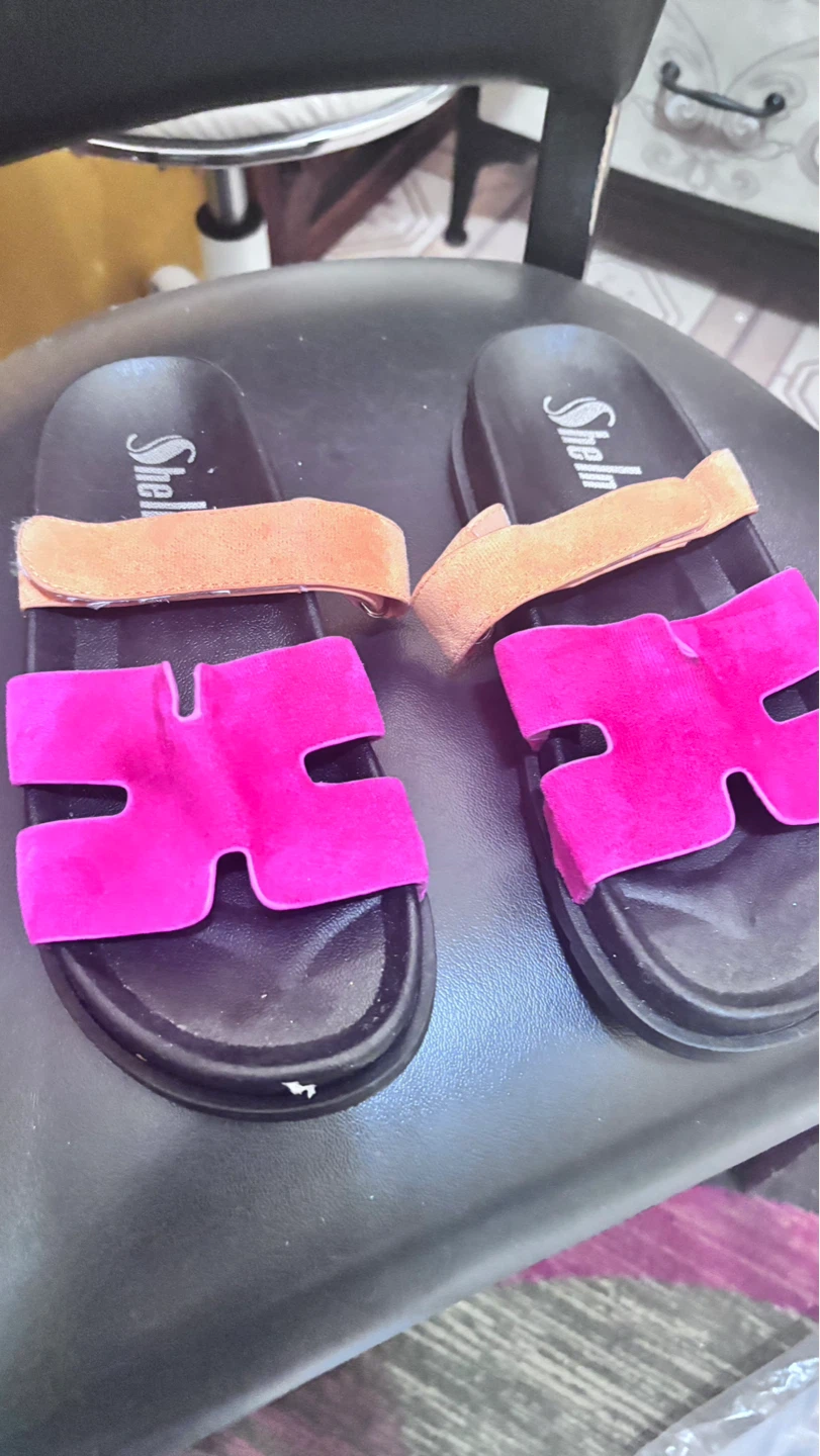 ⚽️ Shein Pink & Orange H-Strap Slides