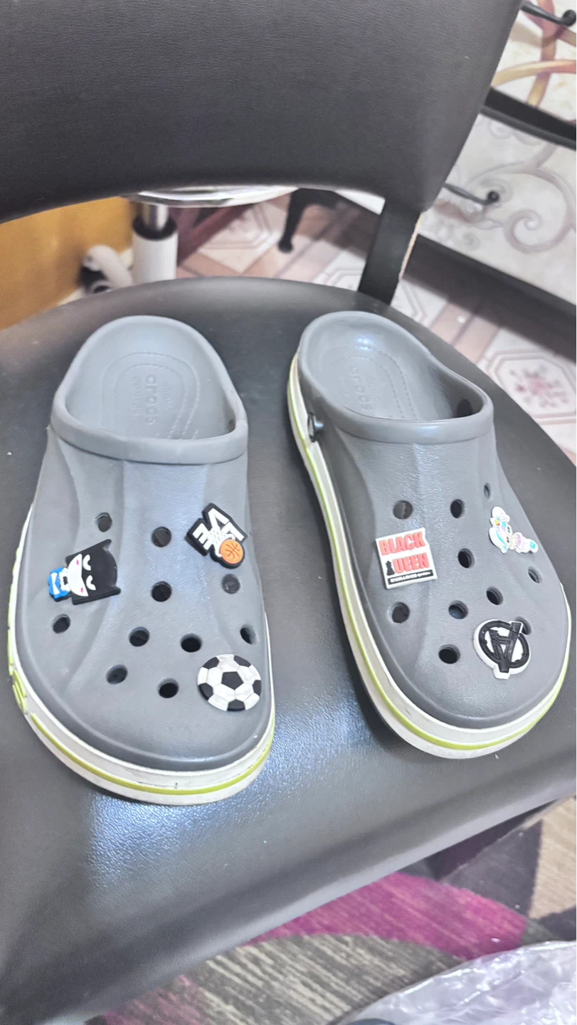 Crocs Clogs with Charms - Gray