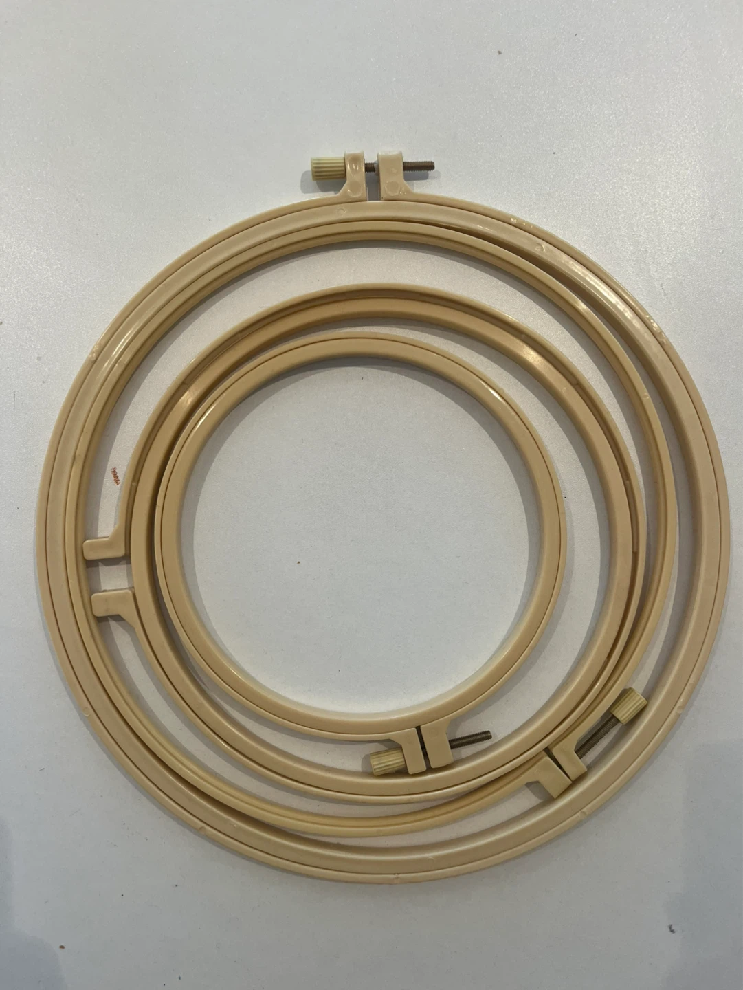 Embroidery Hoop Set (3 Pieces)