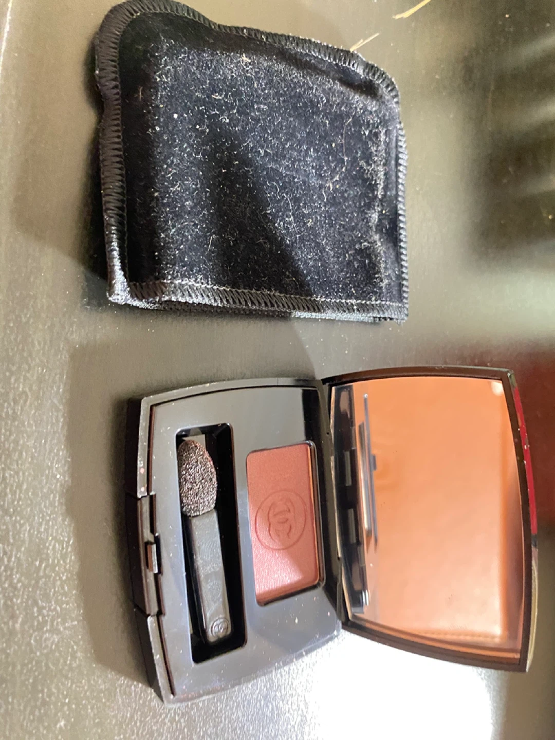 Chanel Ombre Essentielle Eyeshadow 106 Hésitation