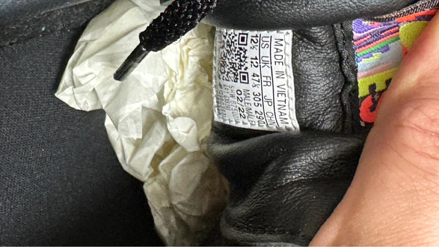 Adidas Campus Black Cartoon Print Sneakers - photo 2