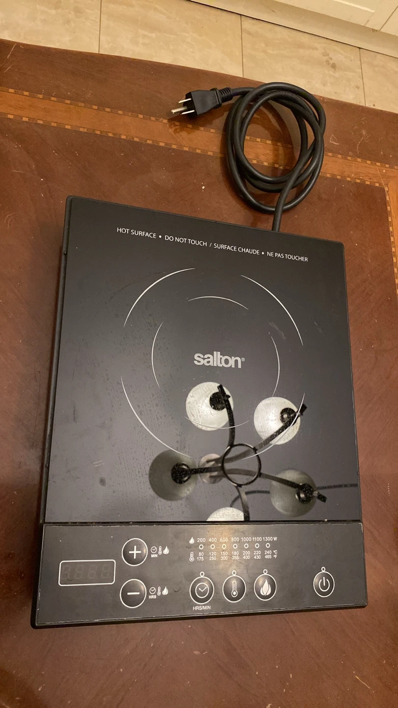 Salton Induction Cooktop