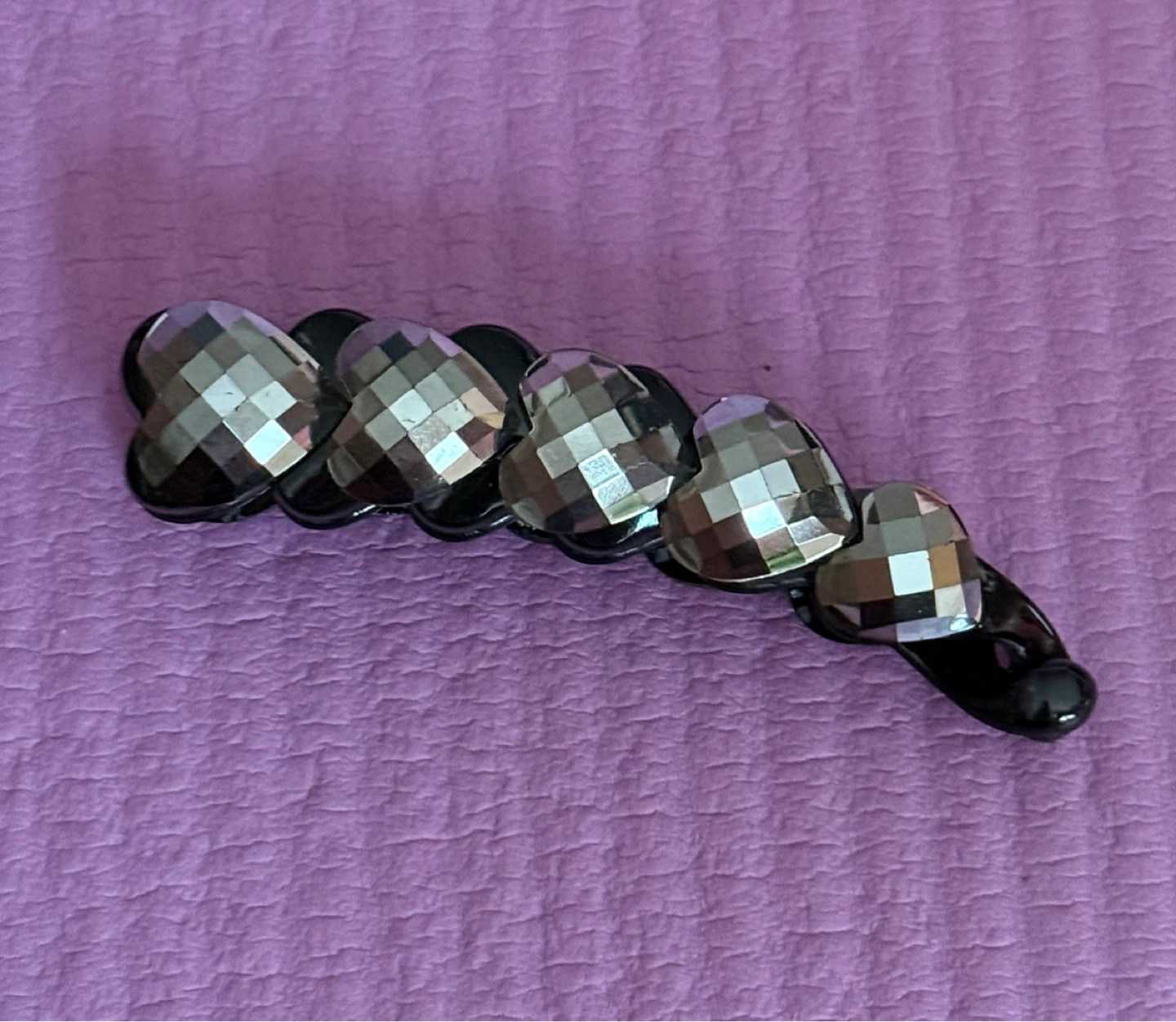 ⚽️Black Banana Clip with Rhinestone Hearts