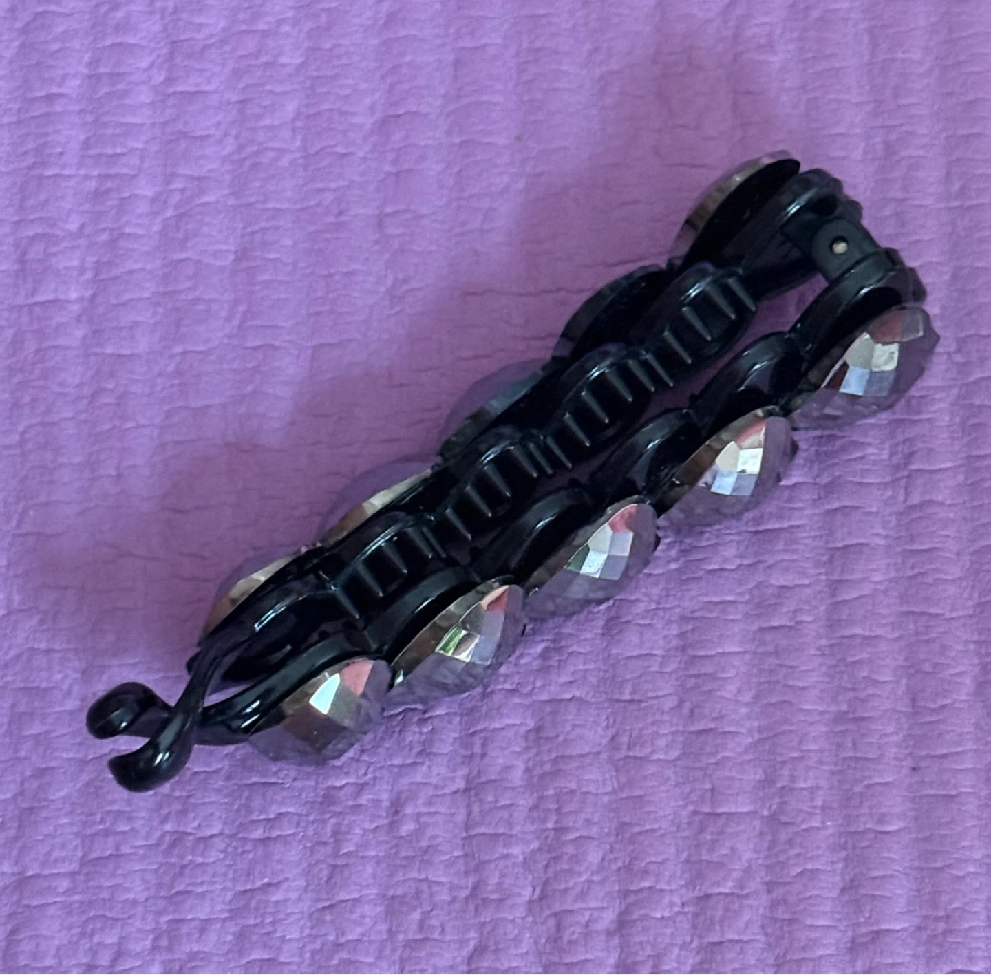 ⚽️Black Banana Clip with Rhinestone Hearts - photo 4