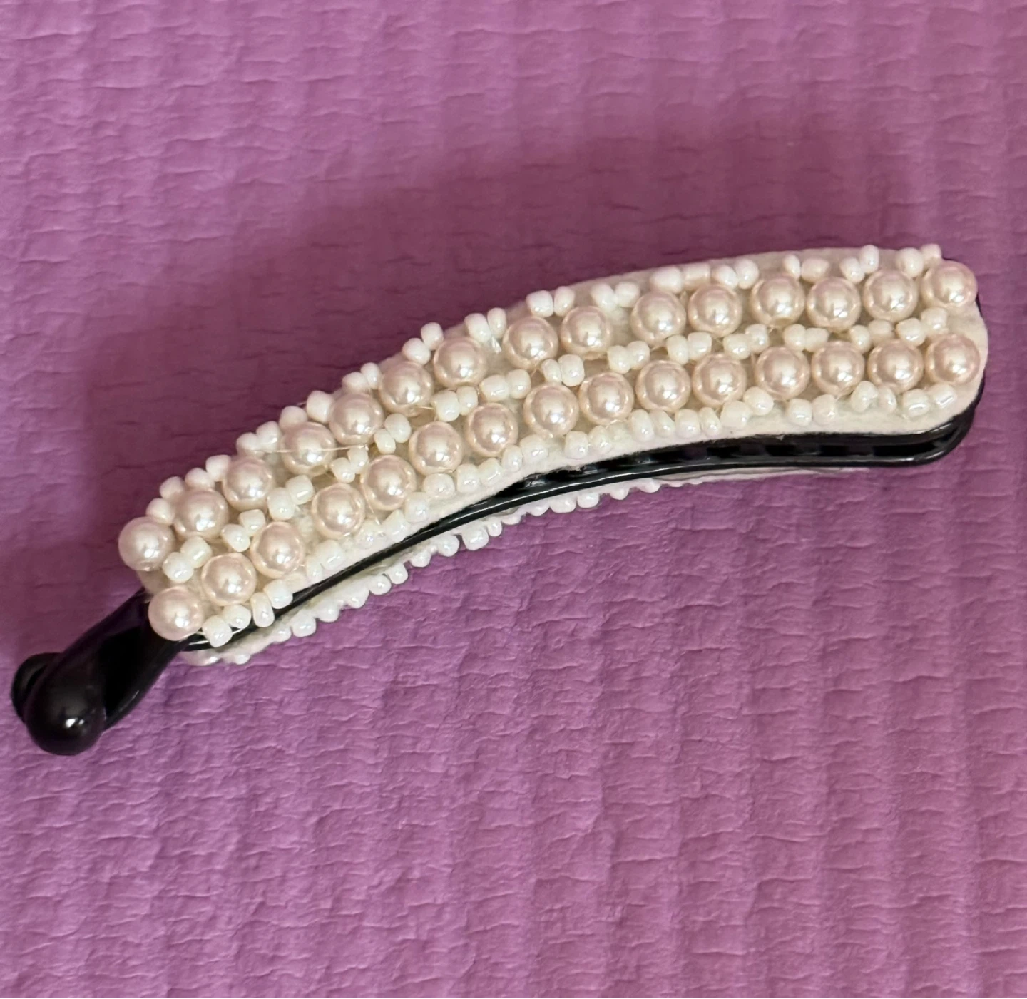 ⚽️Pearl Embellished Banana Clip - photo 3