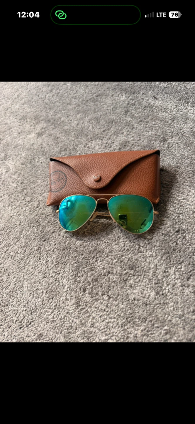 **Authentic**Ray-Ban Aviator Sunglasses with Case