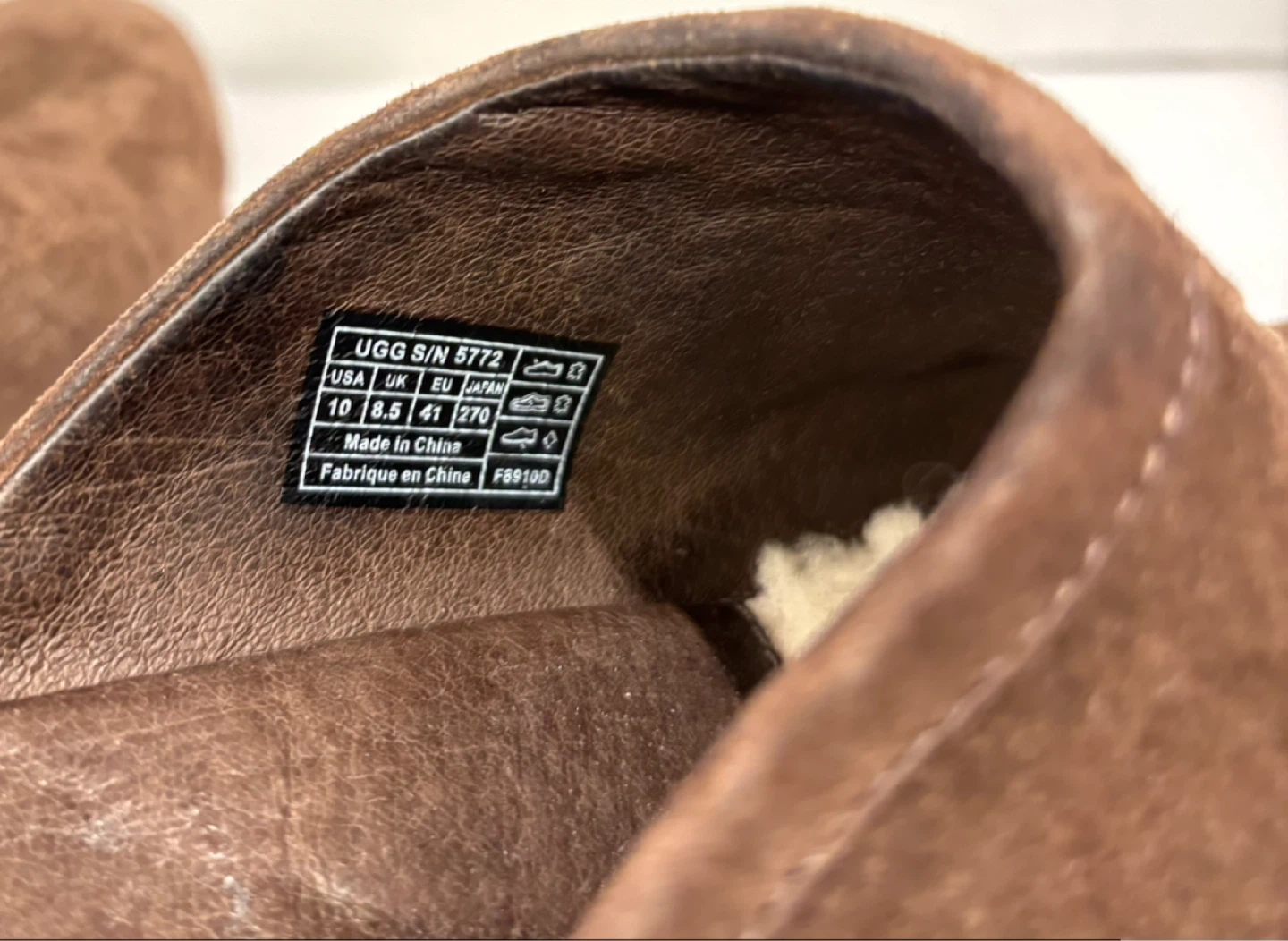 UGG Suede Clogs Size 10 - photo 5