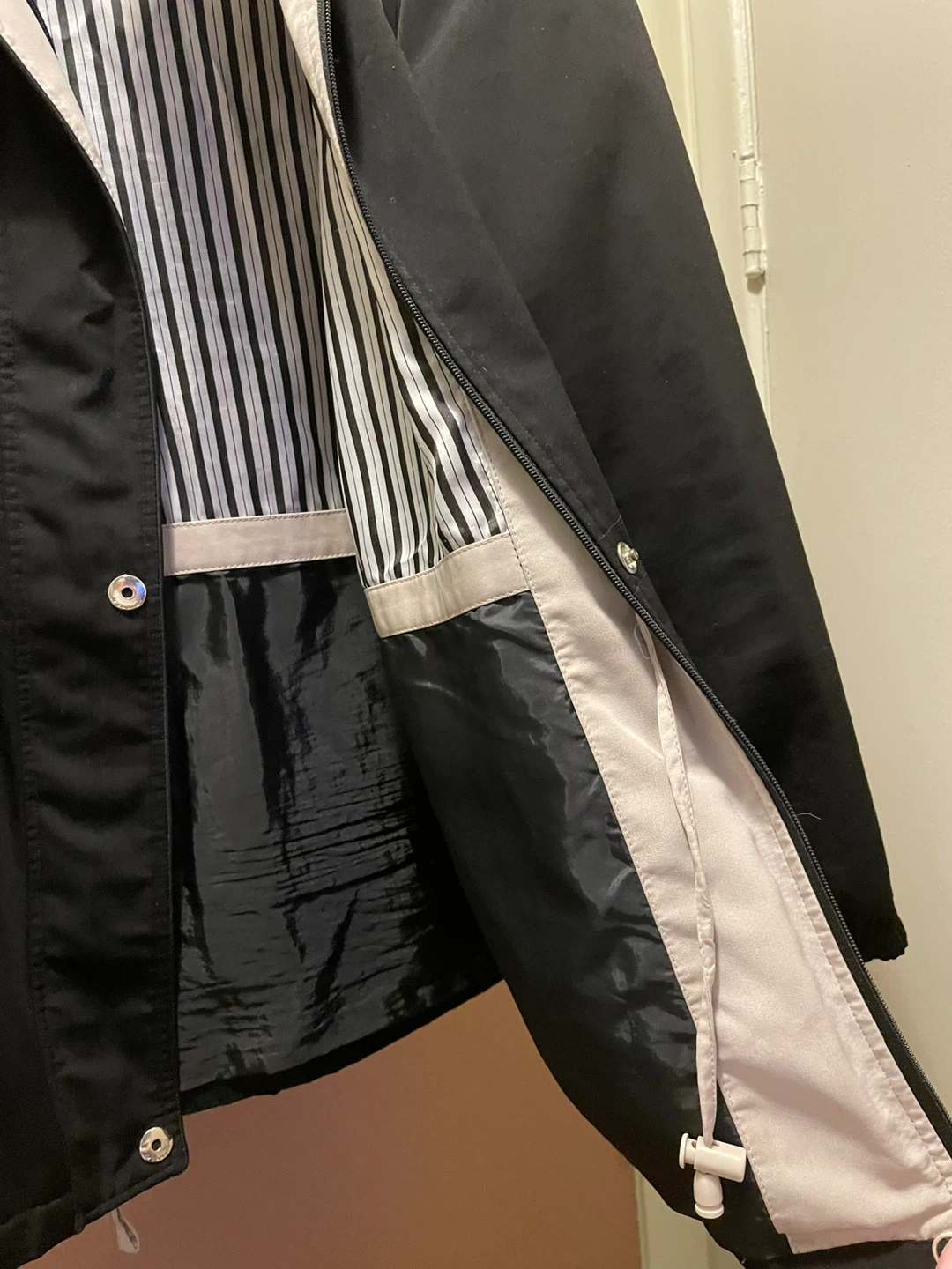 LIZ CLAIBORNE LIGHT HOODED JACKET - photo 4