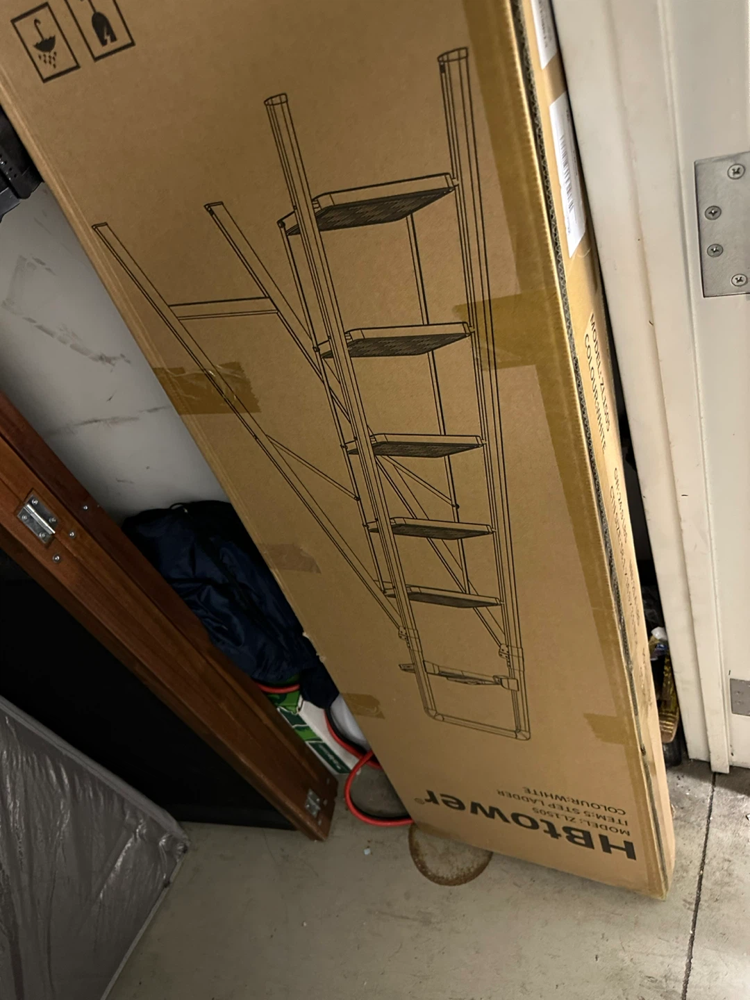 HBtower 5-Step Ladder White