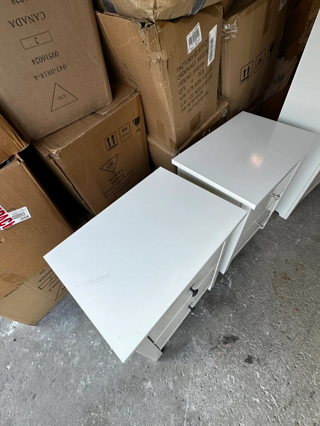 Ikea hemnes nightstands - photo 3