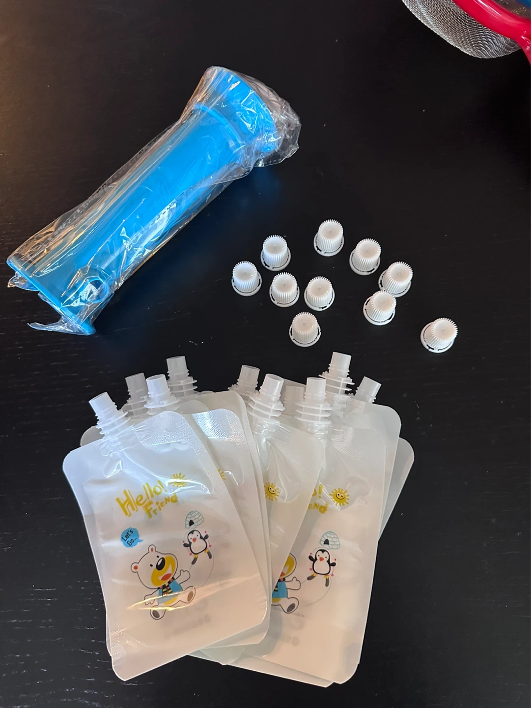 Reusable Food Pouches with Dispenser