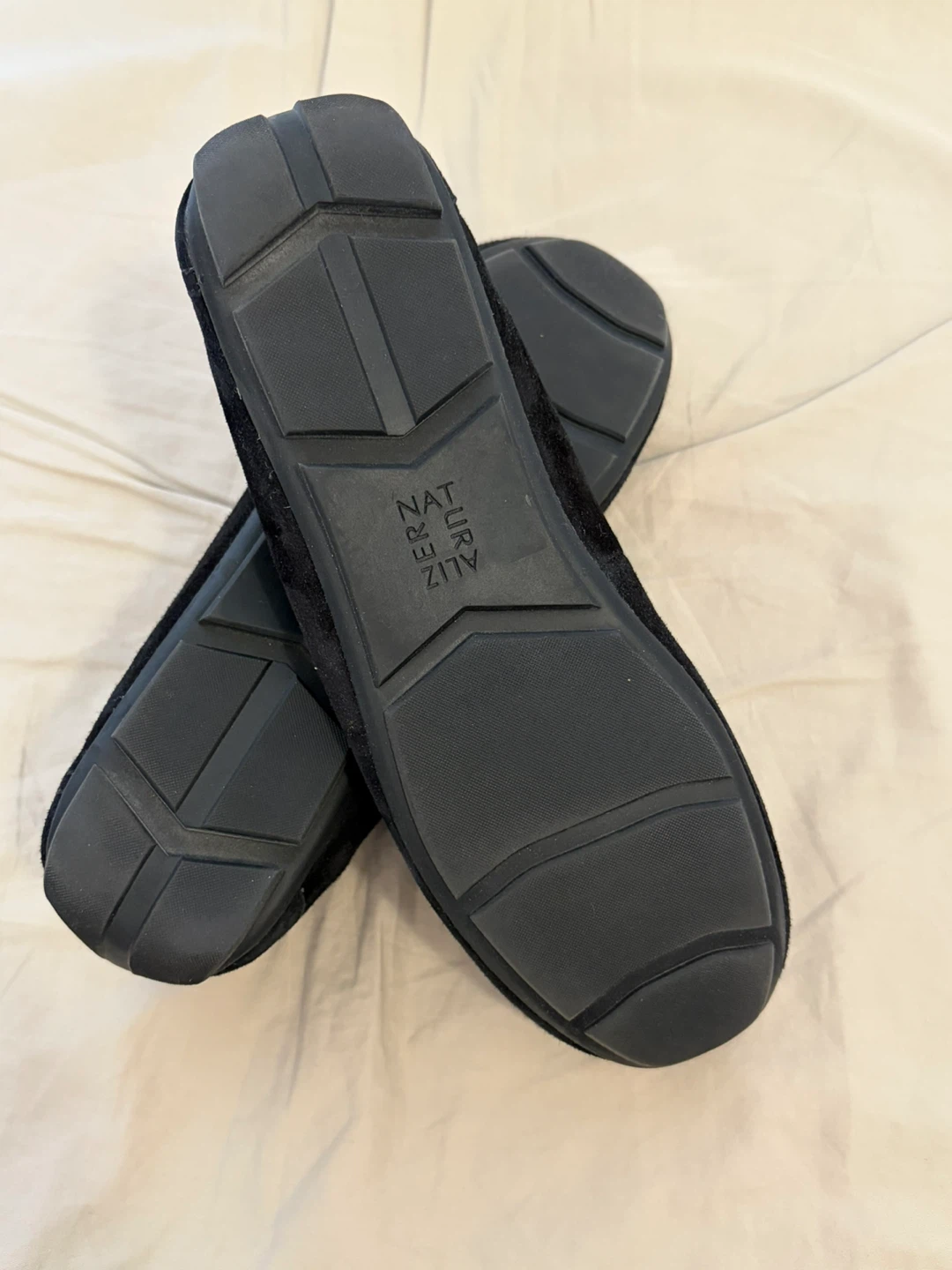 NEW sz 10 Naturalizer Brynn Black Suede Loafers - photo 4