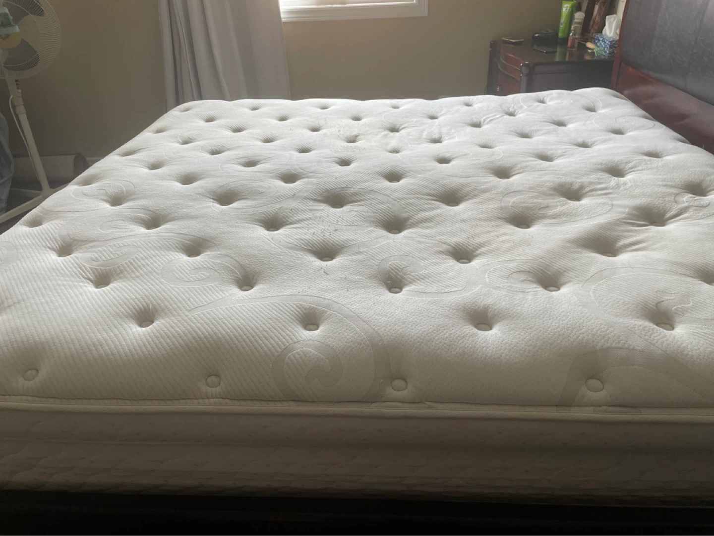 Sealy Posturepedic Sterling Collection king size Queen Mattress - photo 3