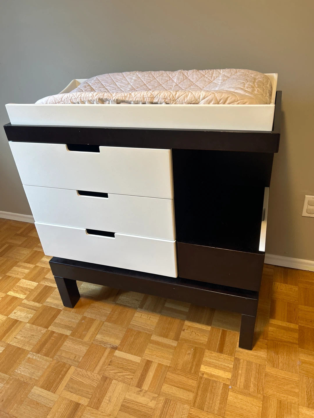 Changing Table Dresser with 3 Drawers - photo 2