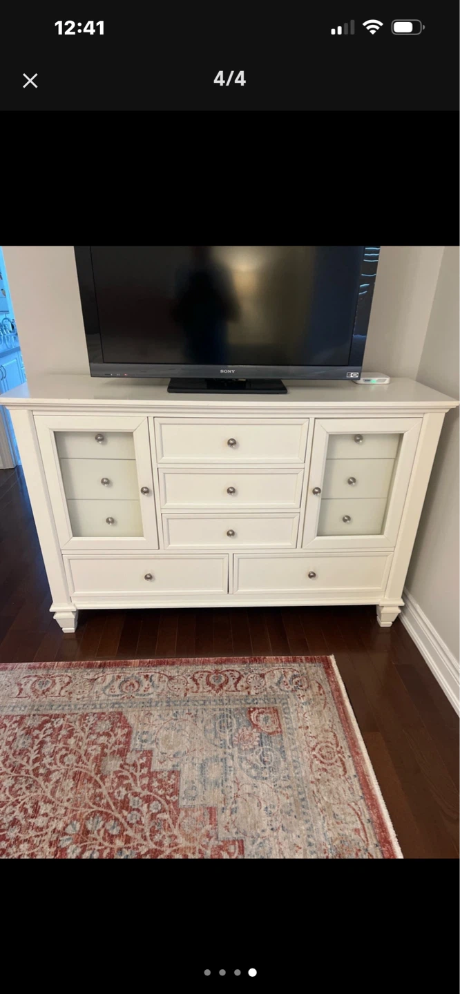 Night stands & drawer &Tv with big mirror - photo 4