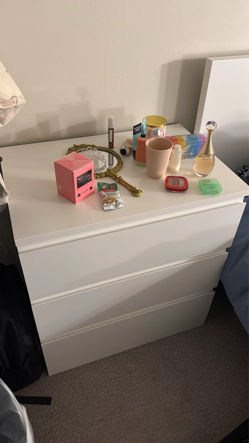 White 3-Drawer Dresser - photo 2