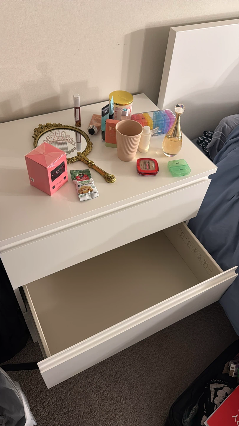 White 3-Drawer Dresser - photo 3