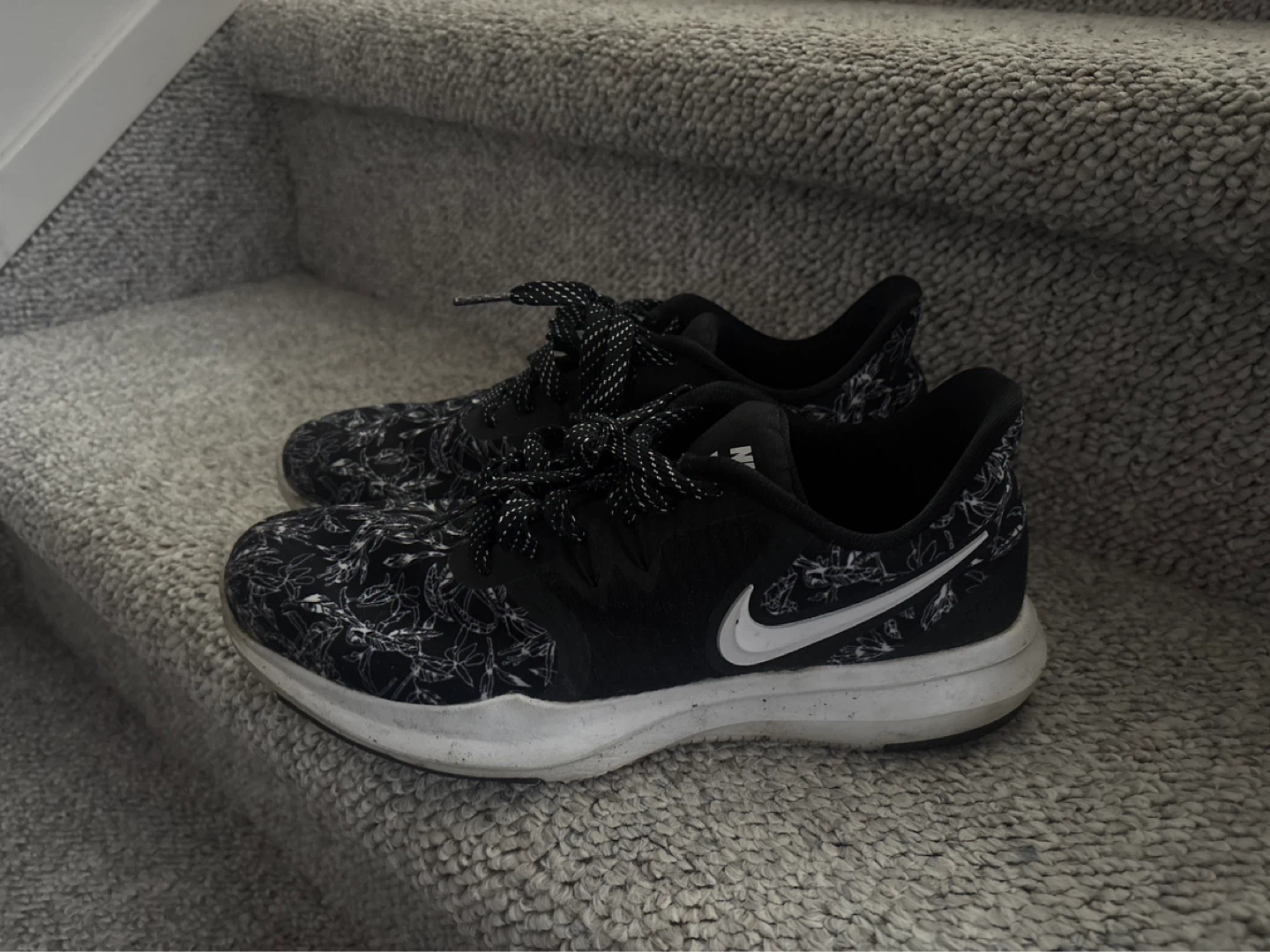 Nike Running Shoes size 7.5