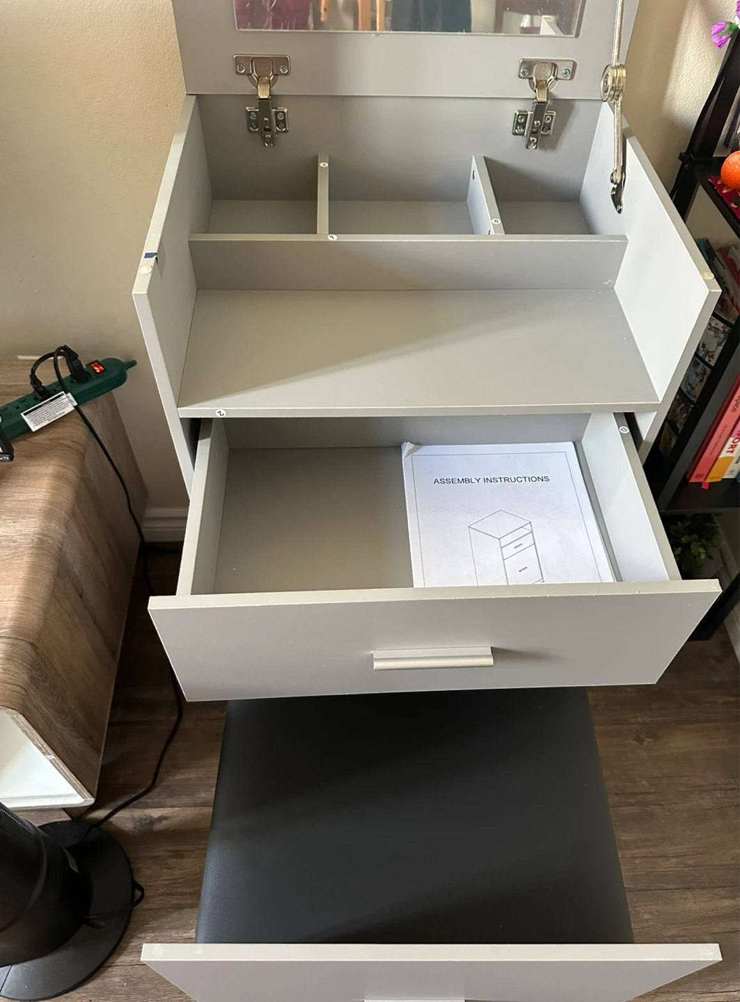 NEW Grey Vanity Table with Mirror and Stool - photo 4