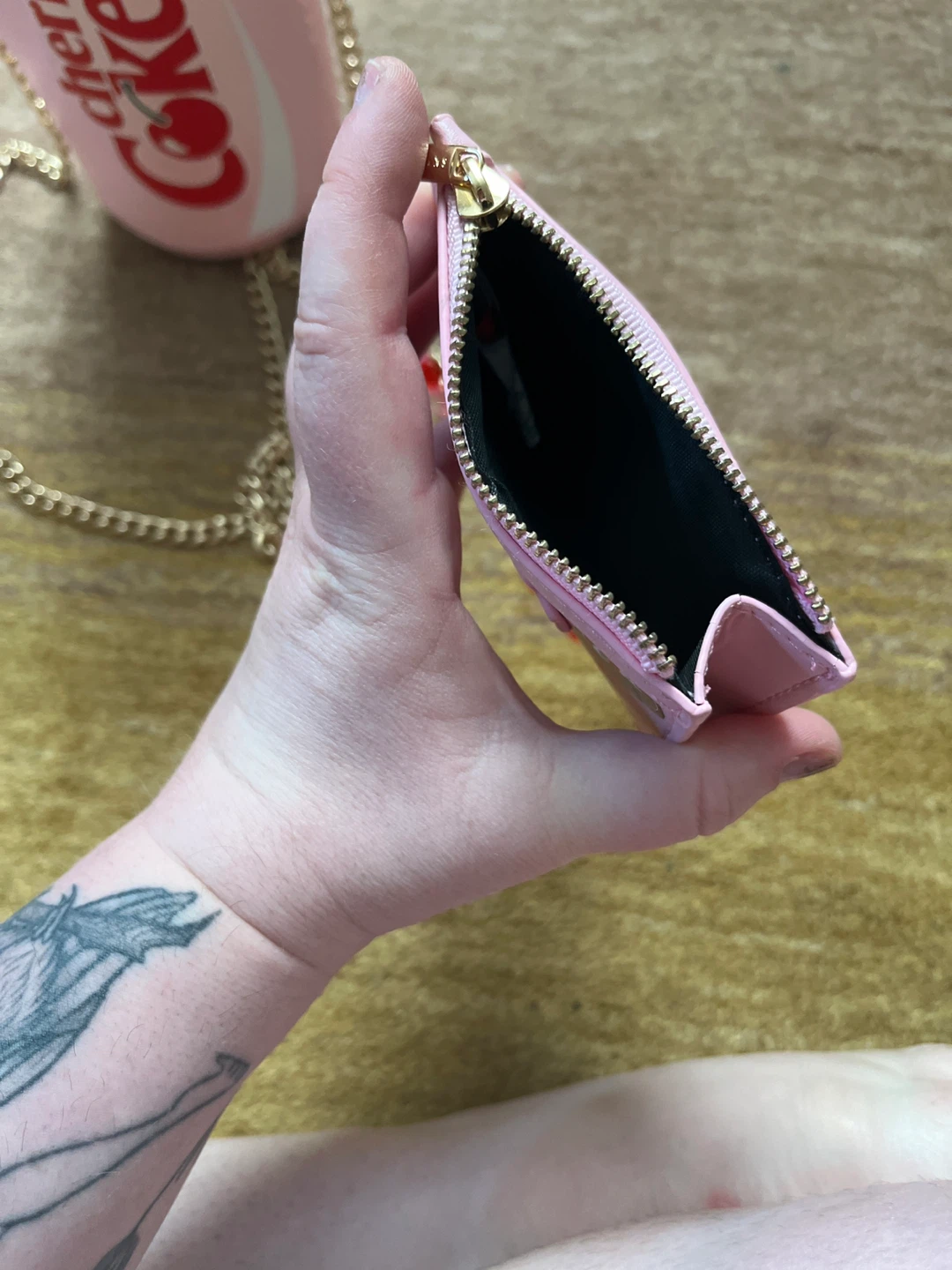 ⚽️ Pink Cherry Coke Can Purse and Matching Cardholder - photo 5