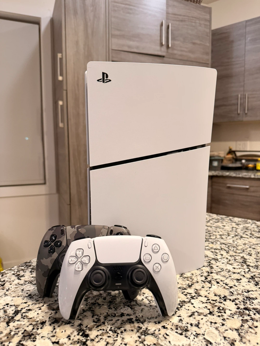 PlayStation 5 Console with 2 Controllers - photo 2