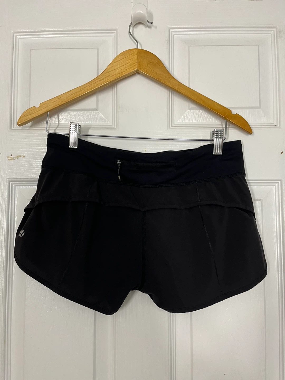 Lululemon shorts - photo 2