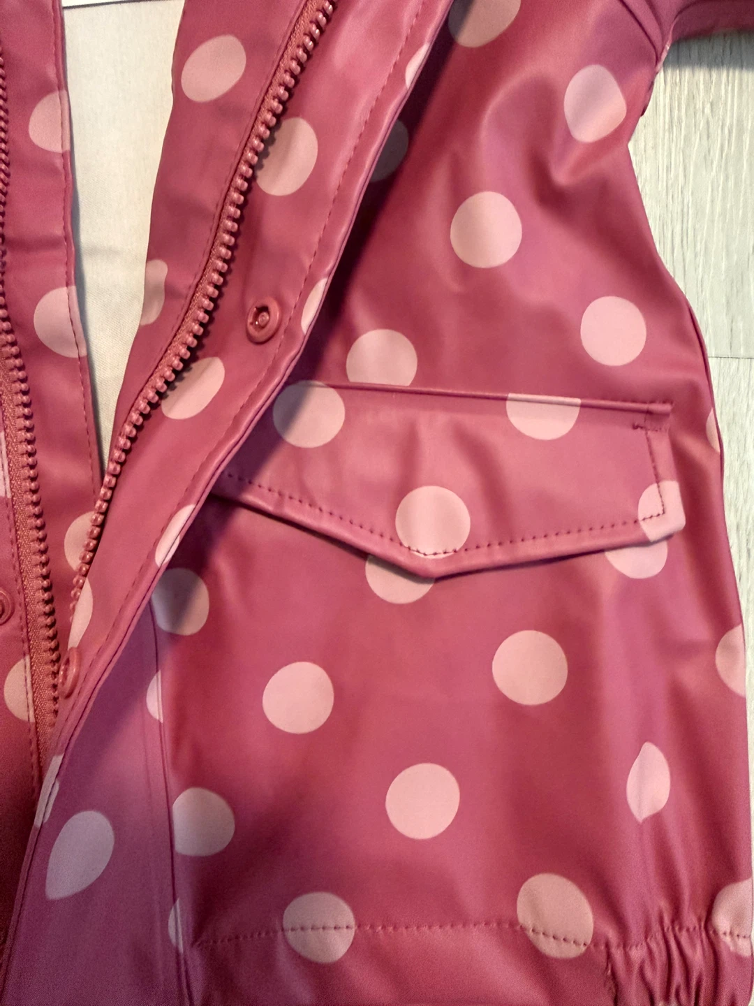 Brandnew H&M Pink Rain Jacket Size 1-2Y - photo 3