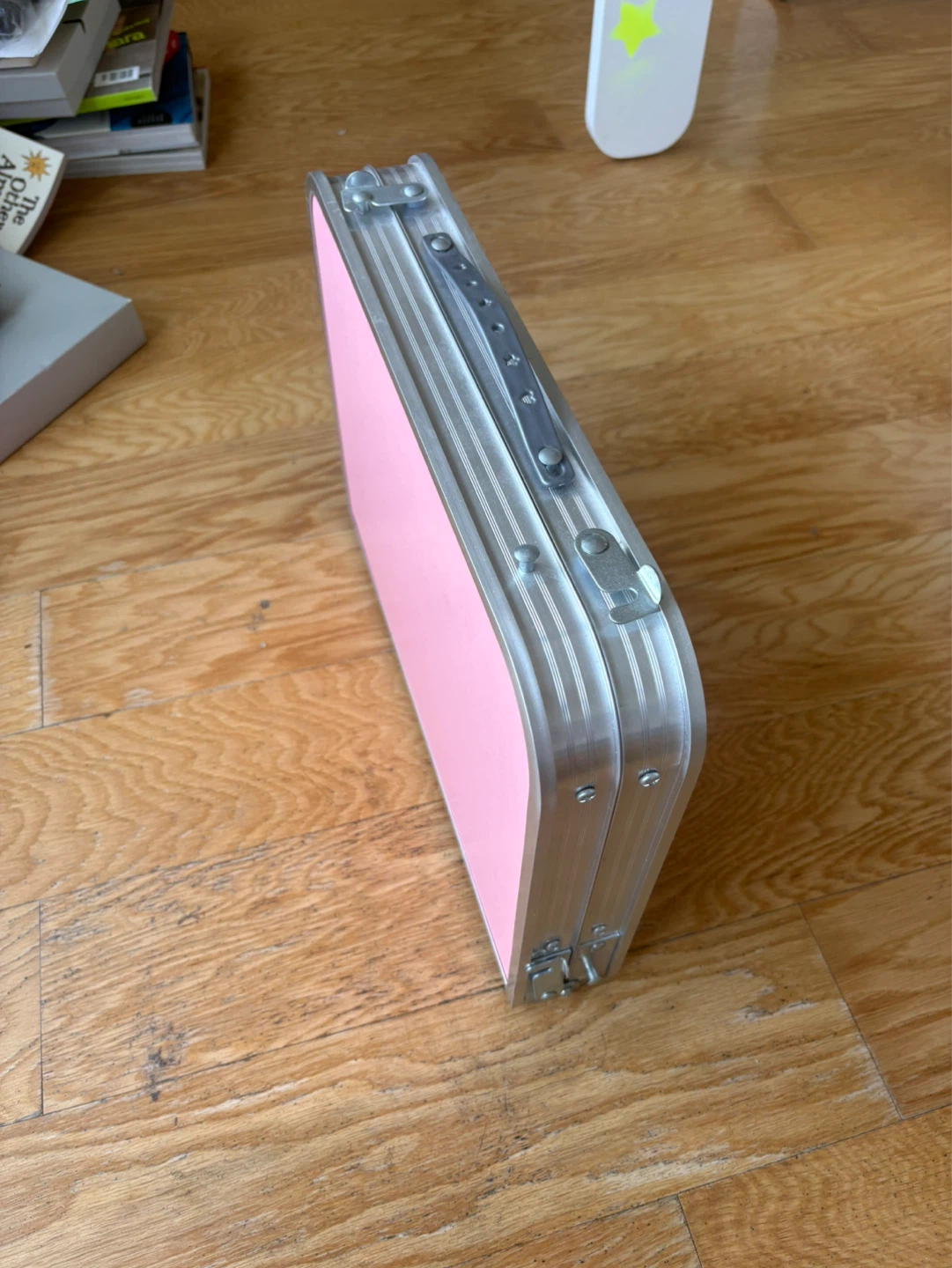 urban outfitters Pink Folding Lap Desk Tray - photo 3