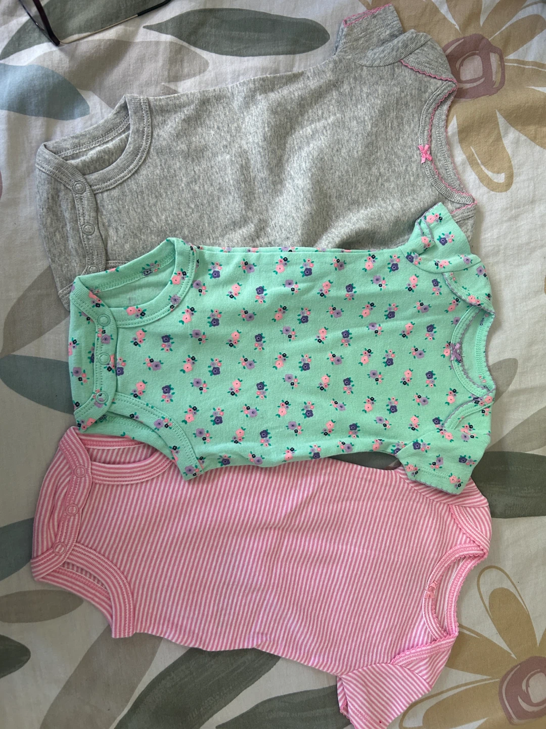 simple joys by Carter's Baby Bodysuits (3-Pack) New ⚽️