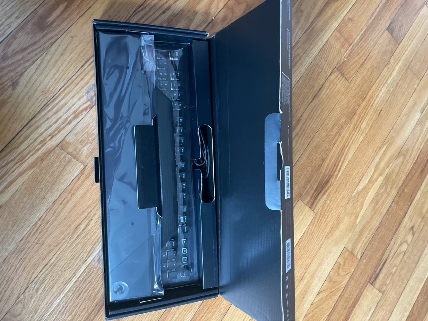 Roccat Vulcan Pro - photo 2