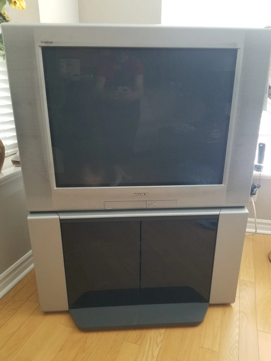 Sony Trinitron CRT Television with Stand
