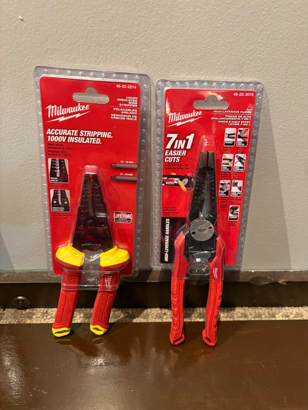 Milwaukee C-cutter, Wire Strippers, Crimpers, and Nut Driver Set - photo 3