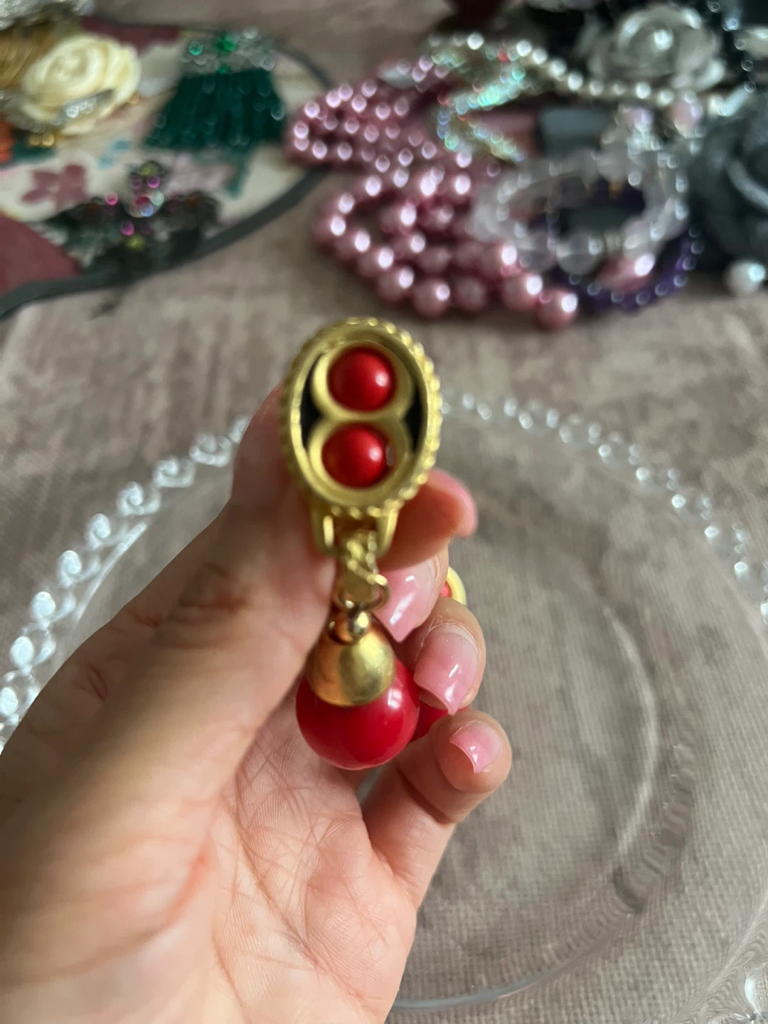 Gold Tone Red Gem & Heart Dangle Earrings - photo 2