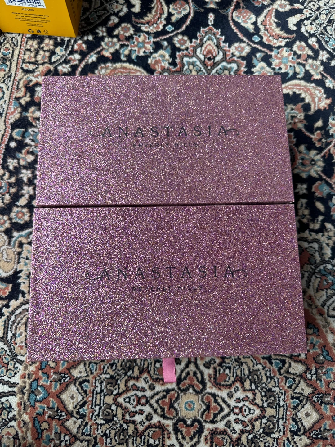Anastasia Beverly Hills Glitter Makeup Palette Box