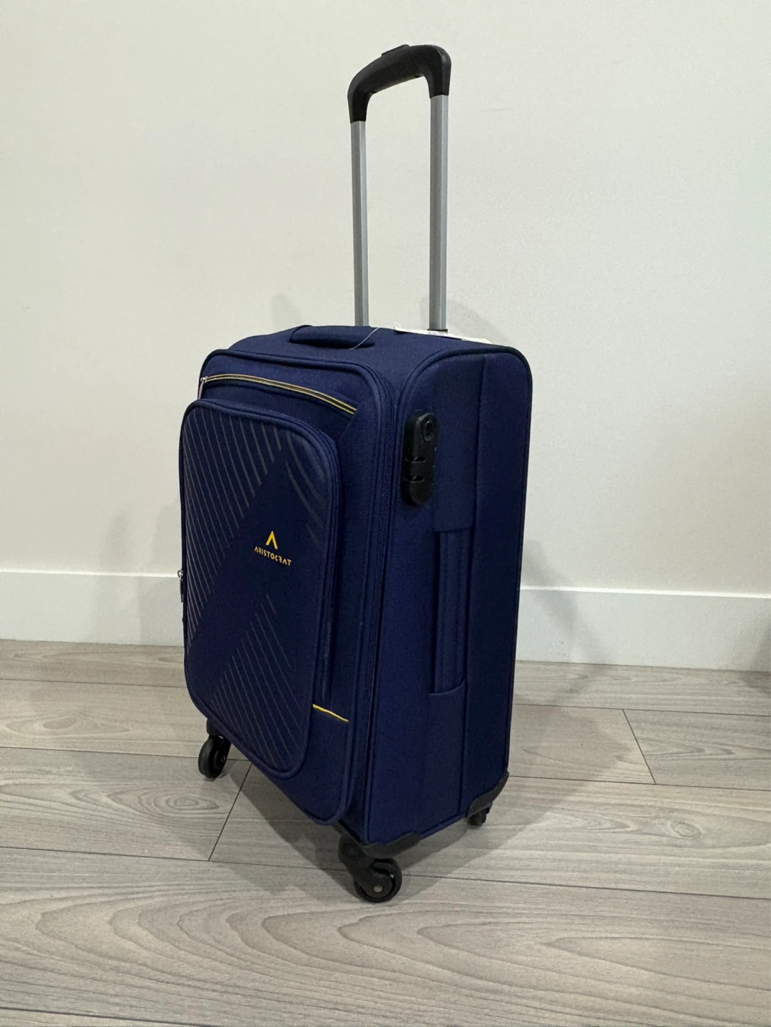 Carry on luggage⚽️ - photo 2